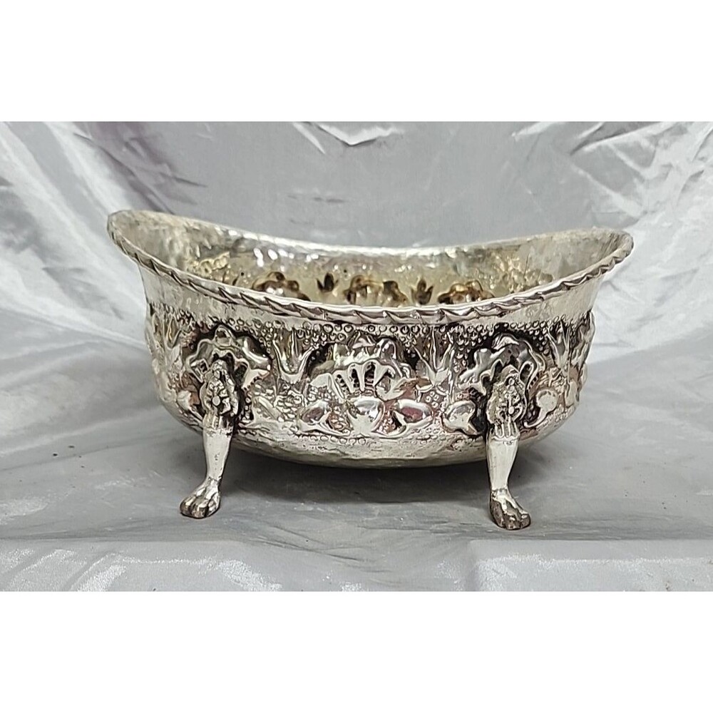 Vintage Silver Hammered Design Aluminum Serving Bowl 11 x 8 x 5
